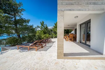 4-Bedroom Villa in Starigrad Paklenica for Up to 10