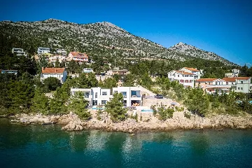 4-Bedroom Villa in Starigrad Paklenica for Up to 10