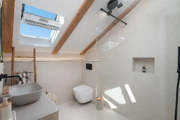 Stone Villa in Božava with Private Swimming Pool