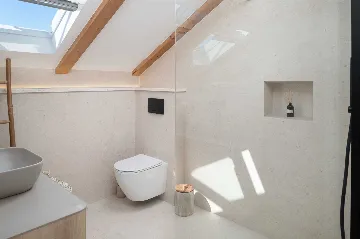 Stone Villa in Božava with Private Swimming Pool