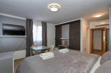 Central Zadar Apartment for 2 Guests by the Adriatic