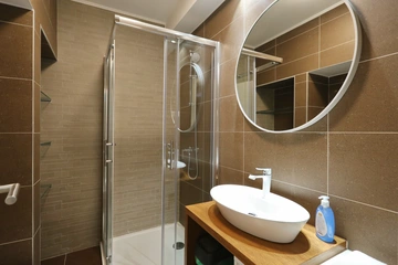 Room in Zadar for 2 Guests with Private Bathroom