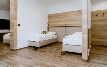 Resort Suite with Sauna and Jacuzzi in Mislinja