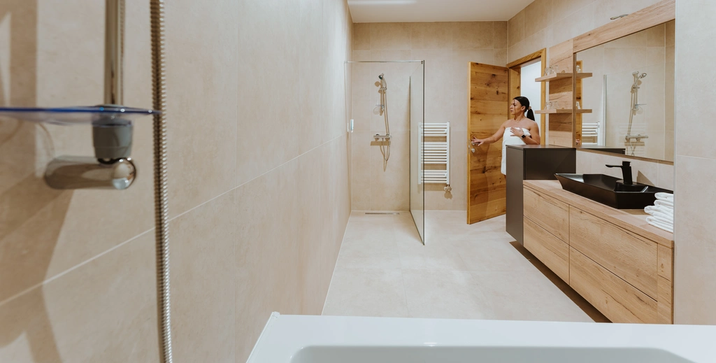 Resort Suite with Sauna and Jacuzzi in Mislinja