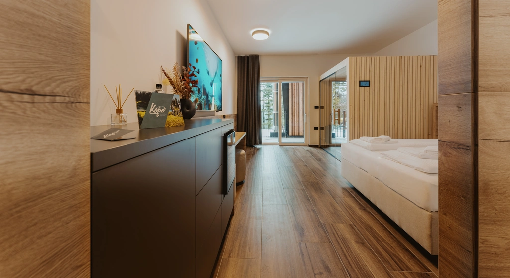 Resort Suite with Sauna and Jacuzzi in Mislinja
