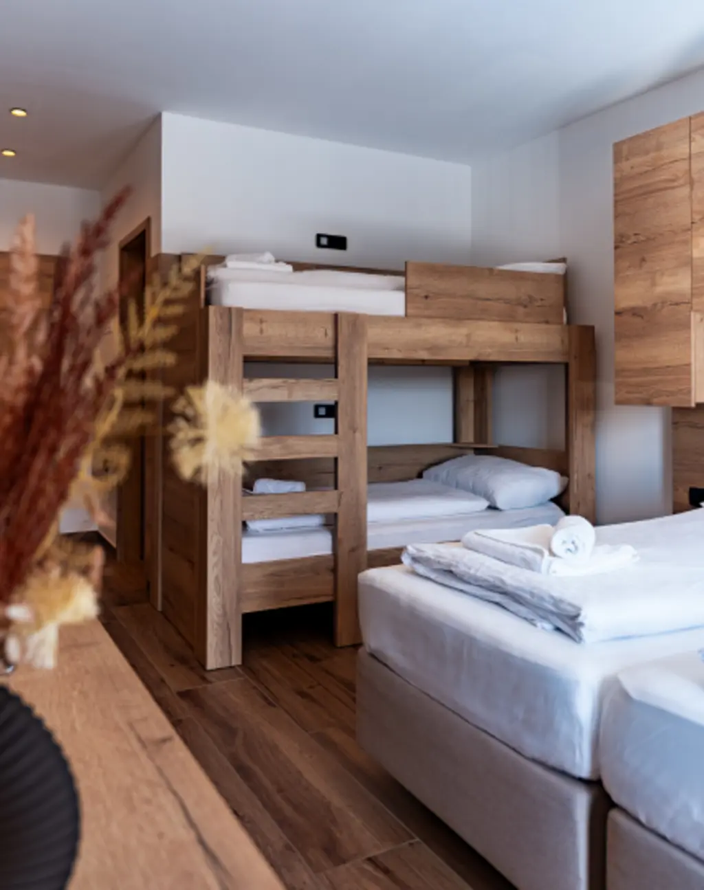 Family Double Room with Bunk Beds in Mislinja