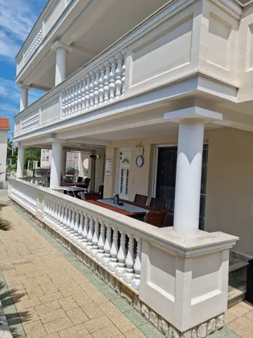 One-Bedroom Sea-View Villa in Kožino