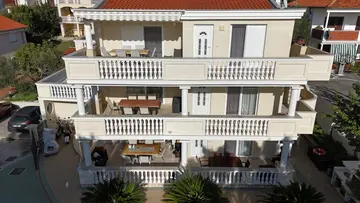 One-Bedroom Sea-View Villa in Kožino