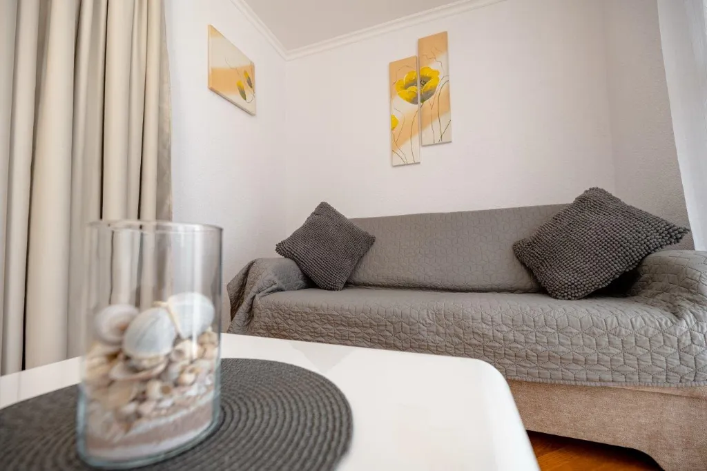 One-Bedroom Sea-View Villa in Kožino