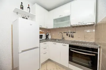 One-Bedroom Sea-View Villa in Kožino