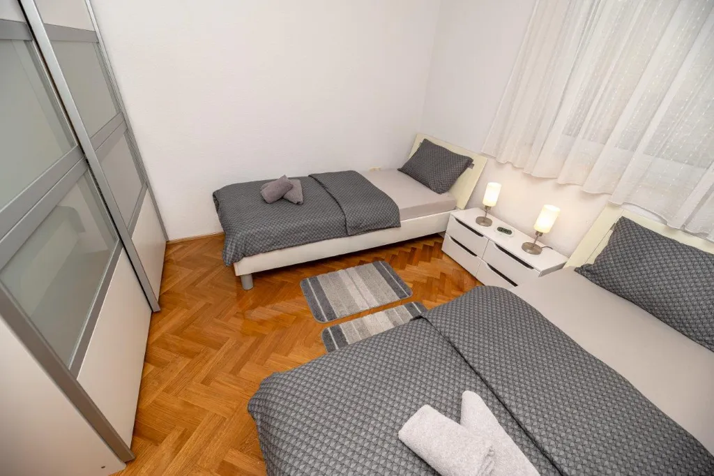 One-Bedroom Sea-View Villa in Kožino