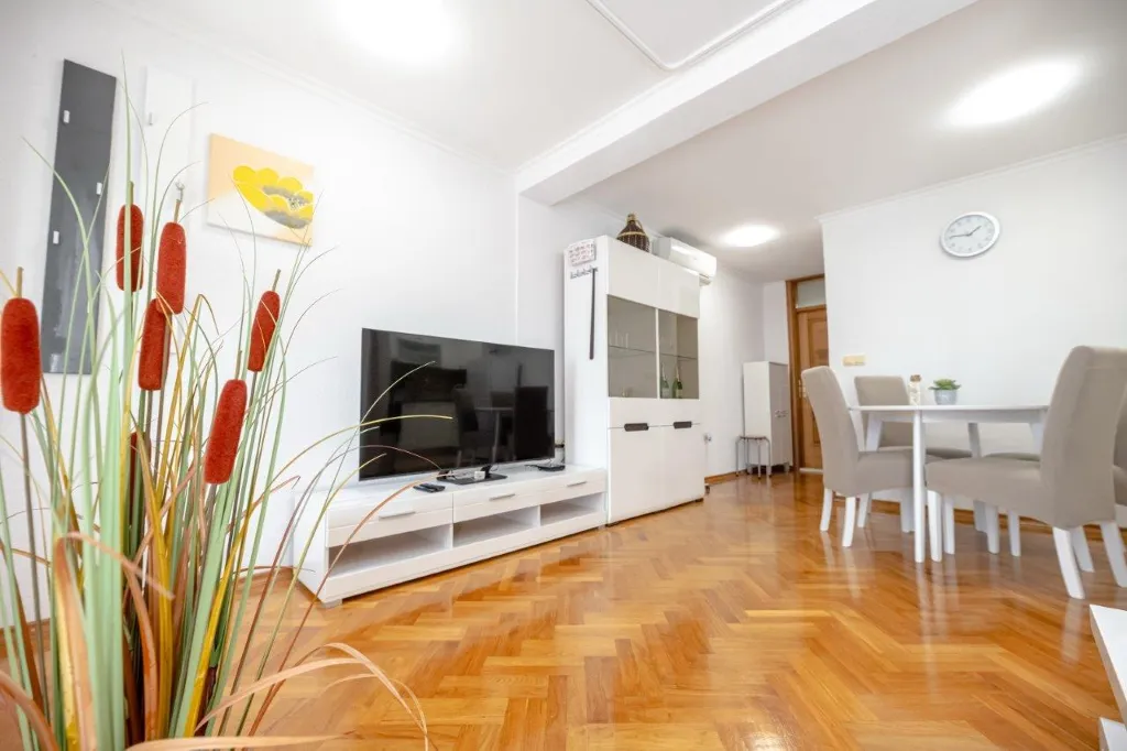 One-Bedroom Sea-View Villa in Kožino