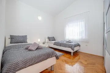 First-Floor Two-Bedroom Apartment in Kožino (Up to 5)