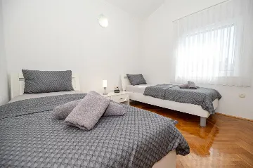First-Floor Two-Bedroom Apartment in Kožino (Up to 5)