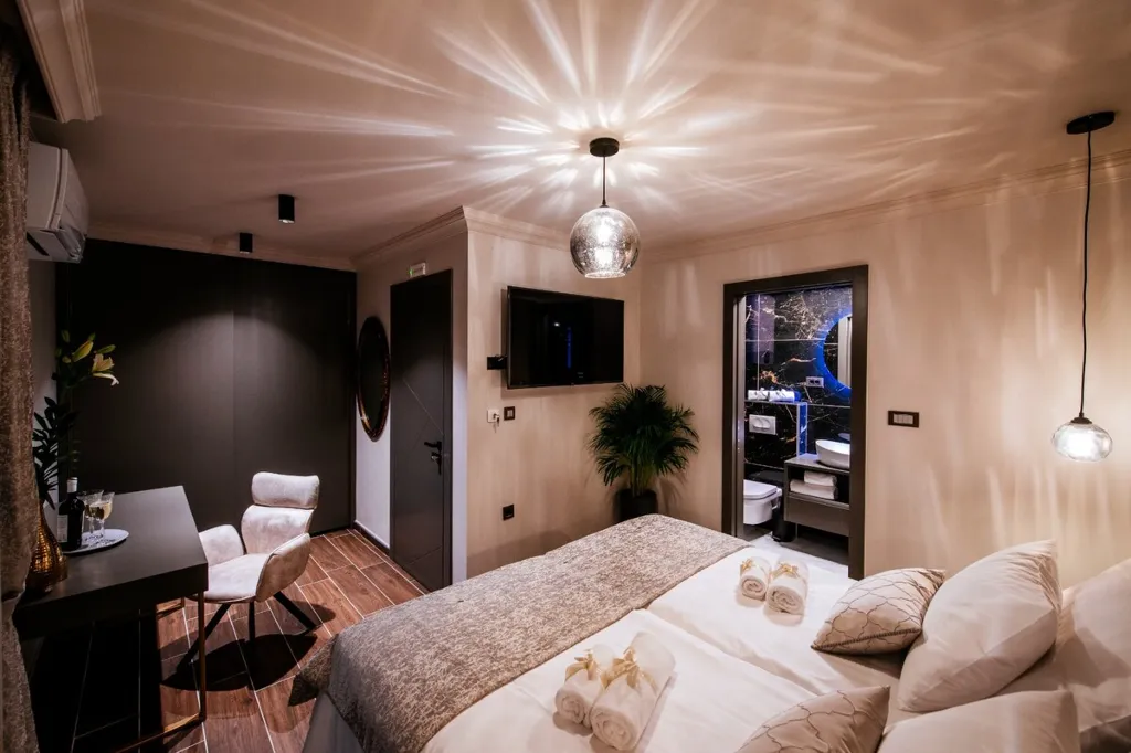 Double Room Apartment in Zadar for 2 Guests