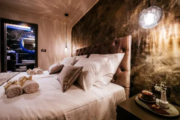 Double Room Apartment in Zadar for 2 Guests