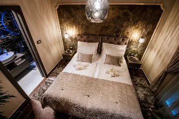 Double Room Apartment in Zadar for 2 Guests