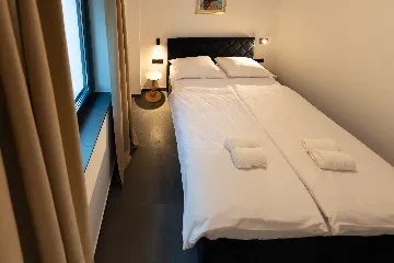 Apartment in Veli Iž for up to 6 guests