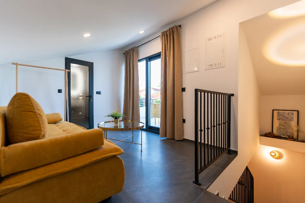 Apartment in Veli Iž for up to 6 guests