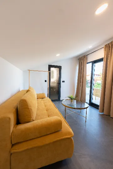 Apartment in Veli Iž for up to 6 guests