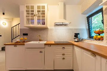 Apartment in Veli Iž for up to 6 guests