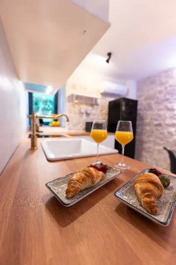 Apartment in Veli Iž for up to 6 guests