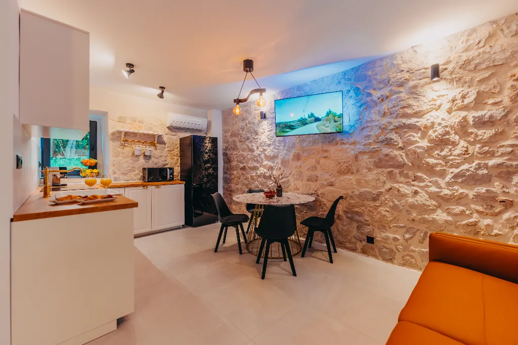 Apartment in Veli Iž for up to 6 guests