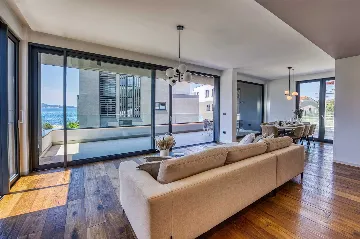 Penthouse Apartment in Sukošan for 6 Guests