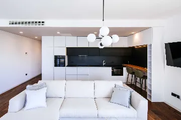 Penthouse Apartment in Sukošan for 6 Guests