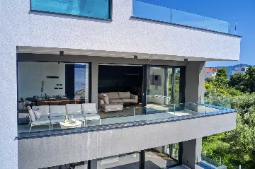 Penthouse Apartment in Sukošan for 6 Guests