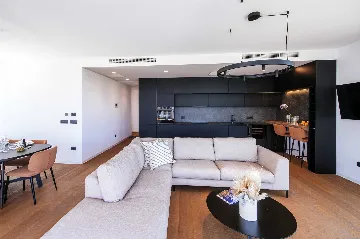 3-Bedroom Apartment in Sukošan for Up to 6