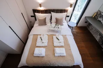 3-Bedroom Apartment in Sukošan for Up to 6