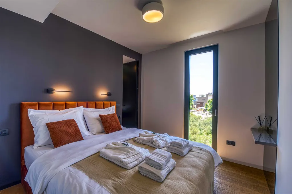 3-Bedroom Apartment in Sukošan for Up to 6