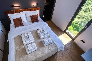 3-Bedroom Apartment in Sukošan for Up to 6