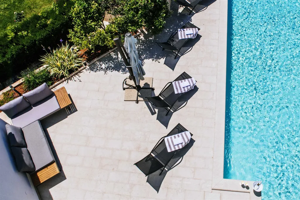 5-Bedroom Villa for Up to 10 Guests in Zadar