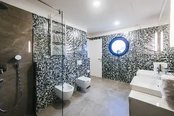 Veli Iž Villa for 8 Guests with Private Sea Exit