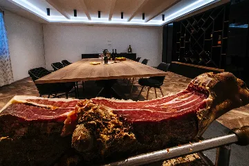 Veli Iž Villa for 8 Guests with Private Sea Exit