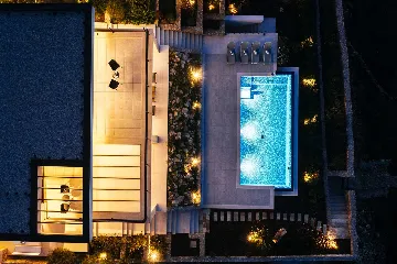 Veli Iž Villa for 8 Guests with Private Sea Exit