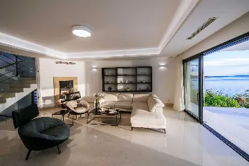 Veli Iž Villa for 8 Guests with Private Sea Exit