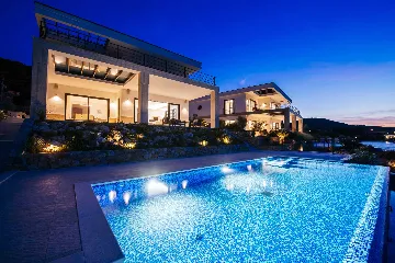 Veli Iž Villa for 8 Guests with Private Sea Exit