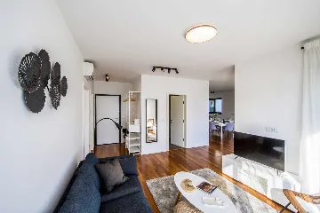 Sukošan 3-Bedroom Apartment for up to 6