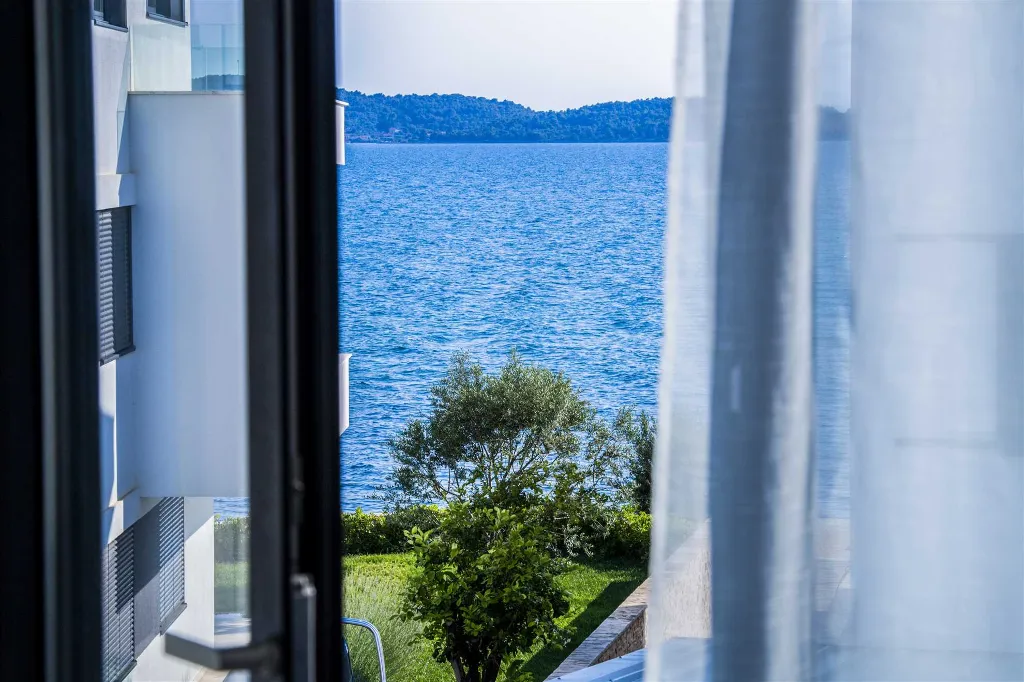 Sukošan 3-Bedroom Apartment for up to 6