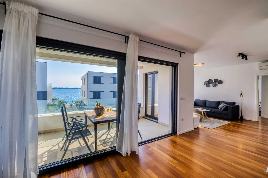 Two-Bedroom Apartment in Sukošan with Sea Views