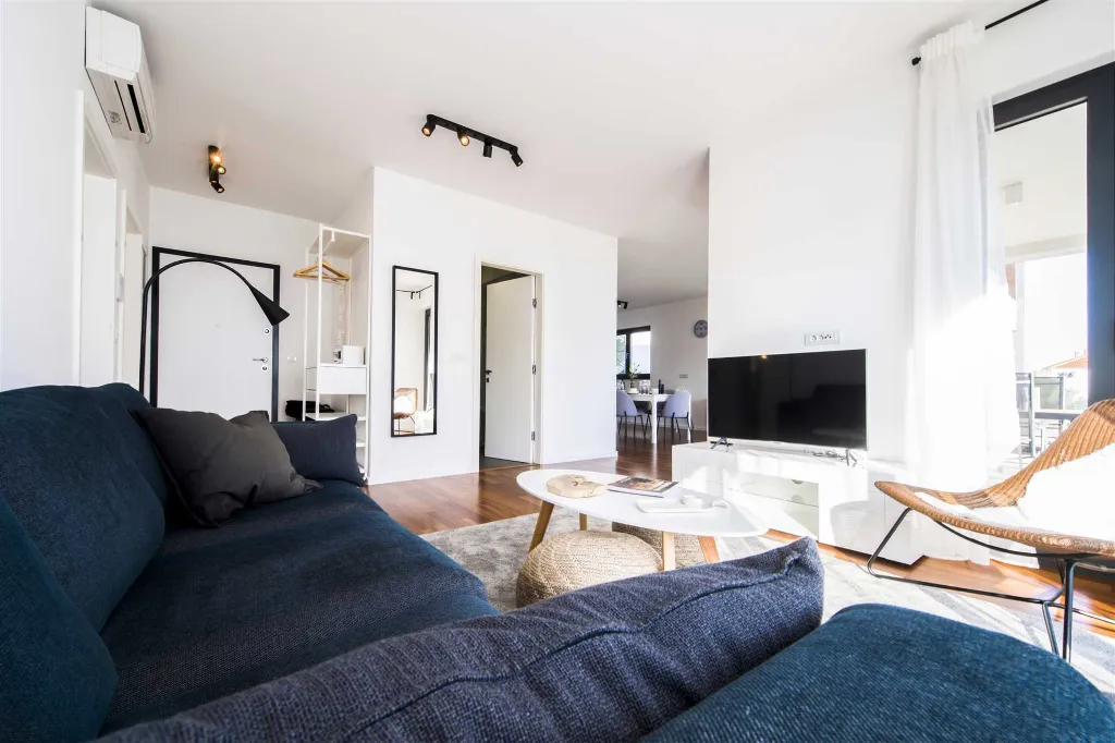 Two-Bedroom Apartment in Sukošan with Sea Views