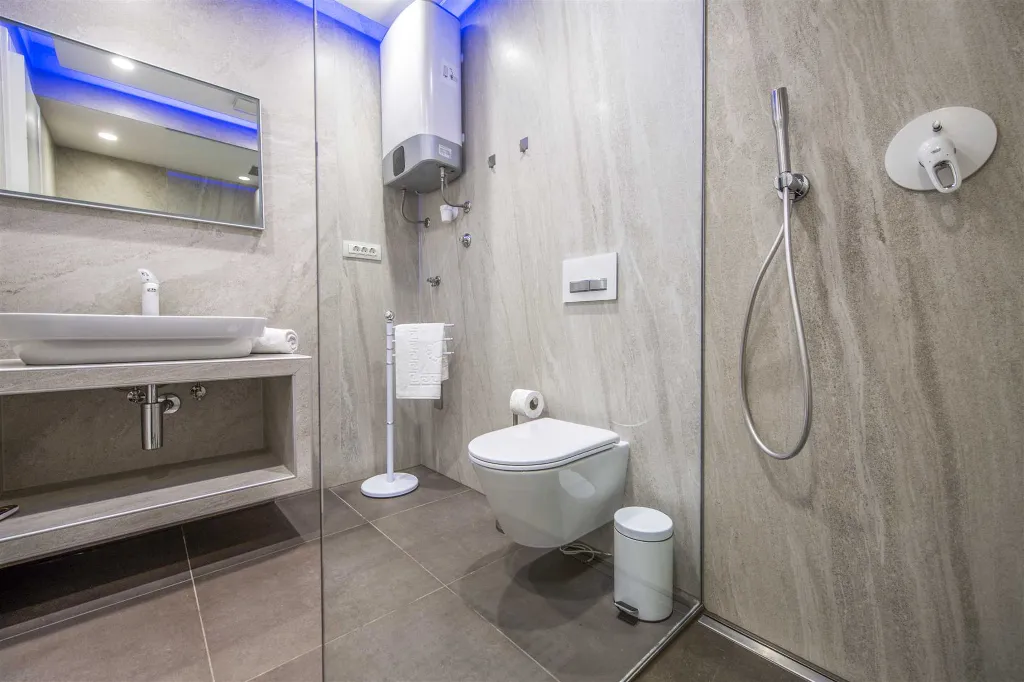 Penthouse Apartment in Sukošan for 6 Guests