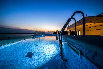 Penthouse Apartment in Sukošan for 6 Guests