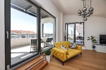 Zadar Penthouse with Rooftop Hot Tub Terrace