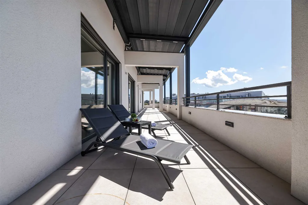 Zadar Penthouse with Rooftop Hot Tub Terrace