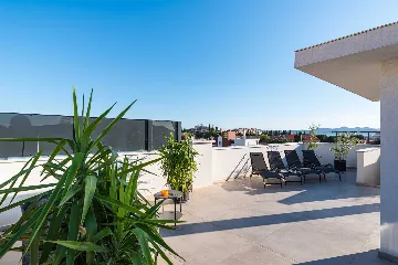Rooftop Penthouse with Jacuzzi and Adriatic Views in Zadar