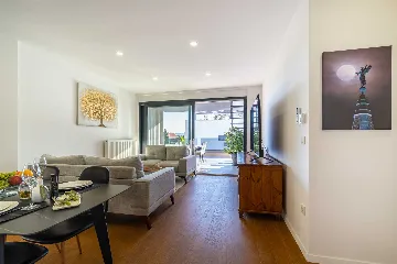 Rooftop Penthouse with Jacuzzi and Adriatic Views in Zadar